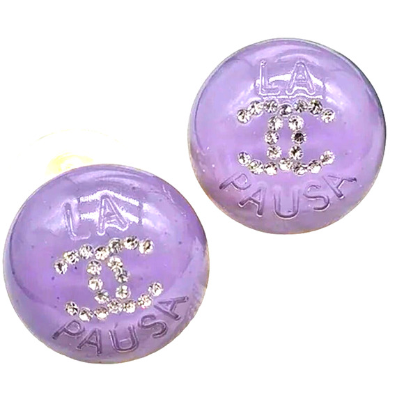 Chanel La Pausa CC Button Lilac Pearl Earrings Autumn/Pre-Fall 2023 (CCXX020) - Picture 1 of 7